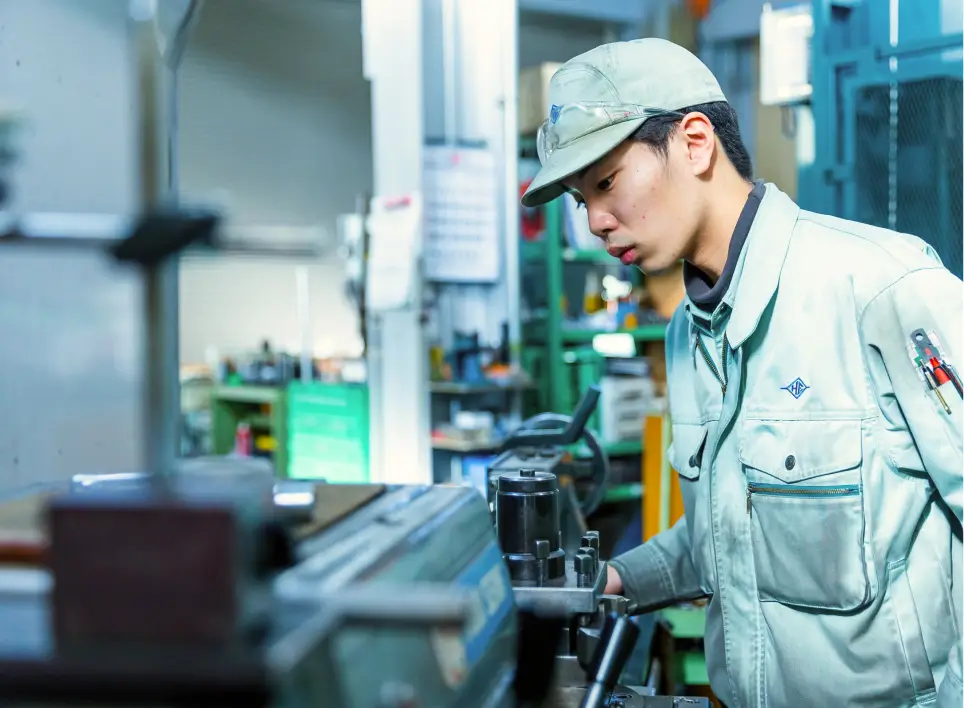 堀口エンジニアリング製造部の業務風景